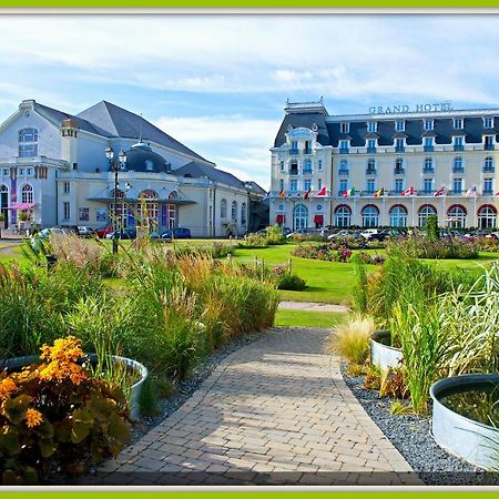 Cabourg, Appartement Plain Pied Avec Terrasse Acces Direct A La Plage Εξωτερικό φωτογραφία